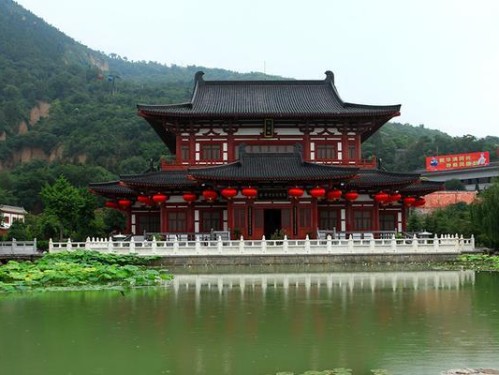 《以芈月传手游秦俑玩法攻略》（解密秦俑，领略古墓之谜）