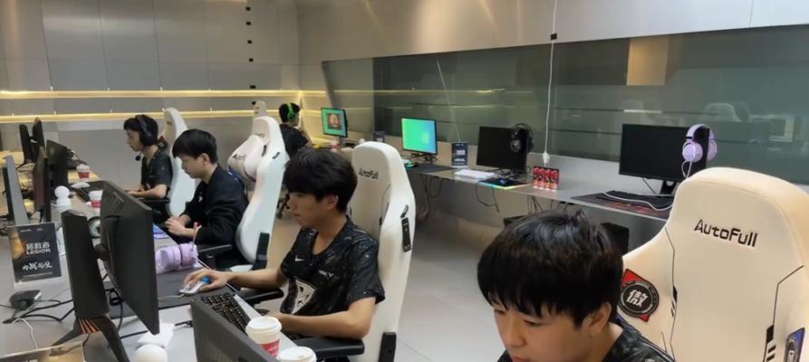 《龙女山鸡出装攻略最新》（掌握关键装备，带你战无不胜！）