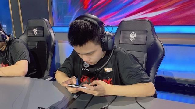 《弹弓大师出装攻略大揭秘》（一步步教你如何成为弹弓大师，击败对手）