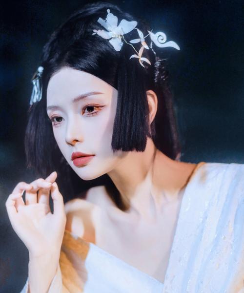 《御风行尽天下，国风手游攻略大全》（探寻国风手游攻略，助你玩转古风国际服）